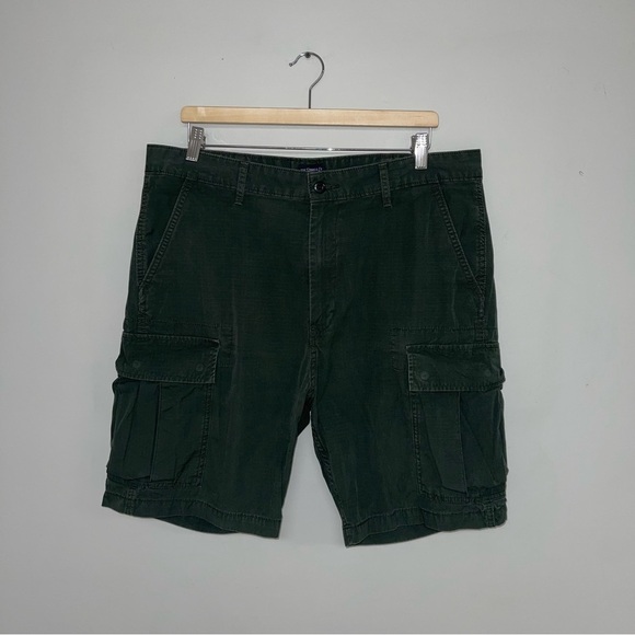 Levi's Cargo Shorts Men's Size 36 Racing Green True Chino Carrier Cotton Ripstop - Picture 2 of 11